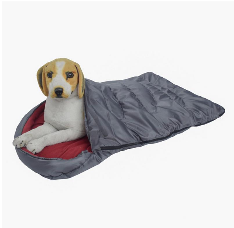 Hundeschlafsack für Camping & Outdoor – Komfortabel, Wasserdicht & Tragbar